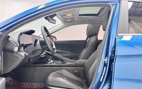 Hyundai Elantra, 2023 год, 1 923 600 рублей, 10 фотография