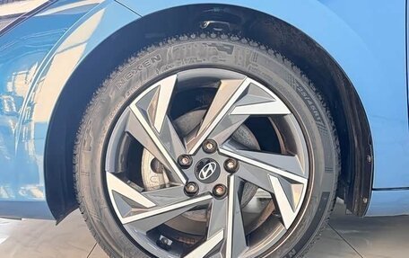 Hyundai Elantra, 2023 год, 1 923 600 рублей, 18 фотография
