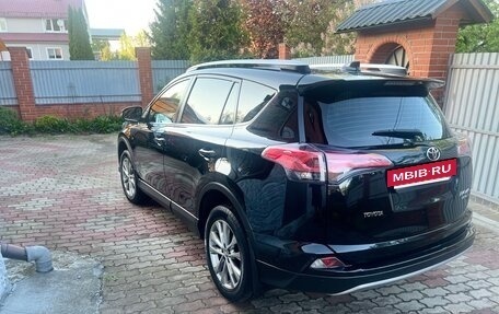 Toyota RAV4, 2015 год, 2 200 000 рублей, 5 фотография