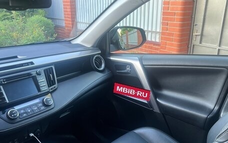 Toyota RAV4, 2015 год, 2 200 000 рублей, 11 фотография