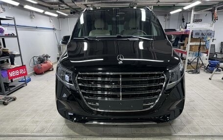 Mercedes-Benz V-Класс, 2026 год, 13 700 000 рублей, 2 фотография