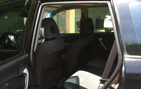 Toyota RAV4, 2005 год, 740 000 рублей, 8 фотография