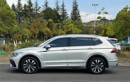 Volkswagen Tiguan II, 2023 год, 4 090 013 рублей, 6 фотография