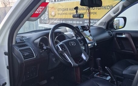 Toyota Land Cruiser Prado 150 рестайлинг 2, 2015 год, 3 650 000 рублей, 7 фотография