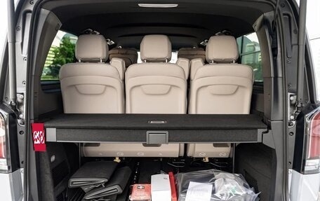 Mercedes-Benz V-Класс, 2026 год, 13 990 000 рублей, 11 фотография