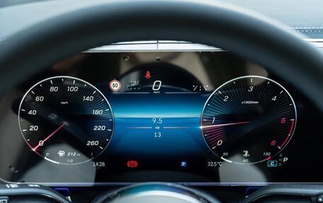 Mercedes-Benz V-Класс, 2026 год, 13 990 000 рублей, 30 фотография