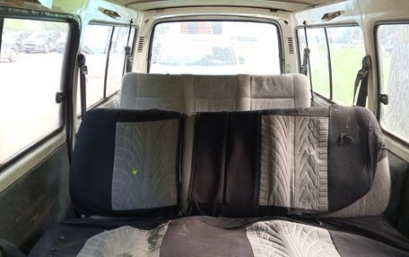 Toyota HiAce H100, 1991 год, 250 000 рублей, 8 фотография