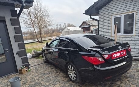 Hyundai Sonata VI, 2010 год, 999 999 рублей, 6 фотография