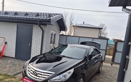 Hyundai Sonata VI, 2010 год, 999 999 рублей, 10 фотография