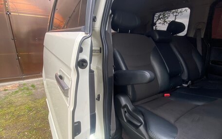 Honda Elysion I, 2011 год, 2 450 000 рублей, 14 фотография