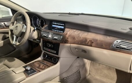 Mercedes-Benz CLS, 2012 год, 2 540 000 рублей, 21 фотография
