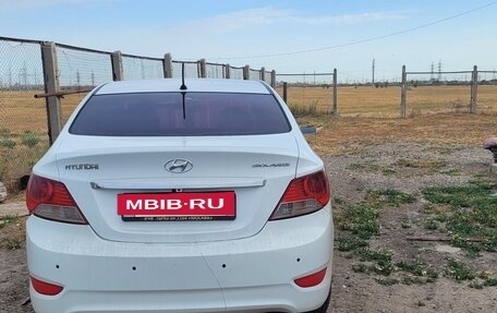 Hyundai Solaris II рестайлинг, 2013 год, 460 000 рублей, 3 фотография