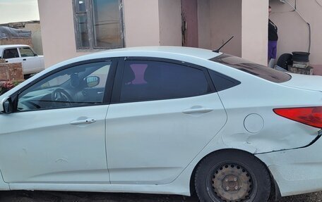 Hyundai Solaris II рестайлинг, 2013 год, 460 000 рублей, 4 фотография