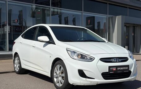 Hyundai Solaris II рестайлинг, 2013 год, 595 000 рублей, 2 фотография