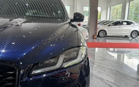 Jaguar F-Pace, 2024 год, 4 720 000 рублей, 14 фотография
