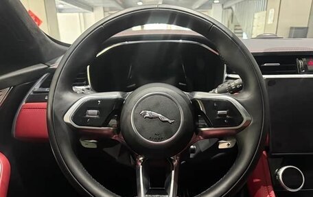 Jaguar F-Pace, 2024 год, 4 720 000 рублей, 25 фотография
