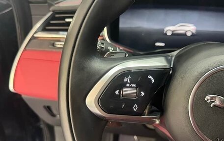 Jaguar F-Pace, 2024 год, 4 720 000 рублей, 23 фотография
