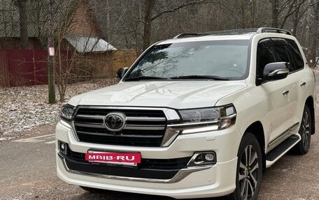 Toyota Land Cruiser 200, 2019 год, 8 400 000 рублей, 2 фотография