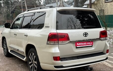 Toyota Land Cruiser 200, 2019 год, 8 400 000 рублей, 6 фотография