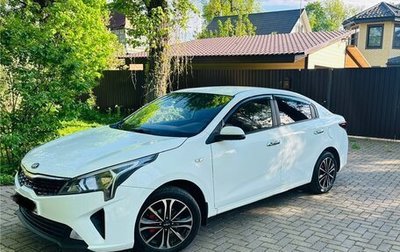 KIA Rio IV, 2021 год, 880 000 рублей, 1 фотография