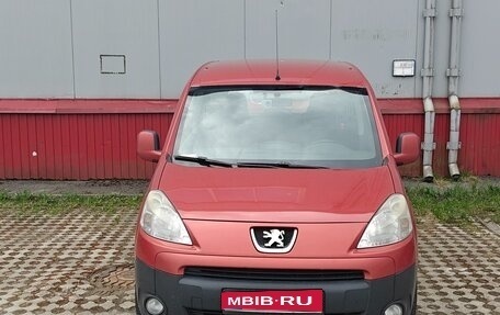 Peugeot Partner II рестайлинг 2, 2012 год, 550 000 рублей, 1 фотография