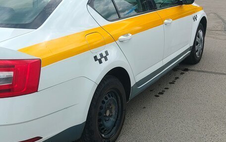 Skoda Octavia, 2019 год, 800 000 рублей, 3 фотография