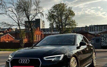 Audi A4, 2019 год, 2 800 000 рублей, 4 фотография