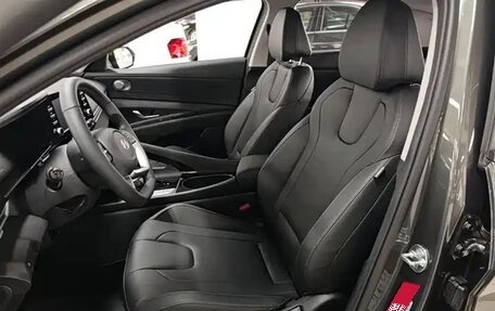 Hyundai Elantra, 2023 год, 1 670 010 рублей, 10 фотография