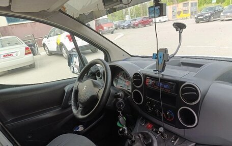 Peugeot Partner II рестайлинг 2, 2013 год, 480 000 рублей, 8 фотография