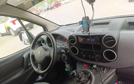 Peugeot Partner II рестайлинг 2, 2013 год, 480 000 рублей, 11 фотография