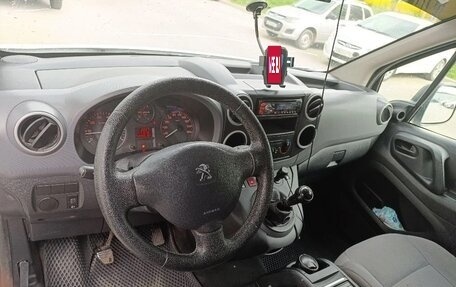 Peugeot Partner II рестайлинг 2, 2013 год, 480 000 рублей, 9 фотография