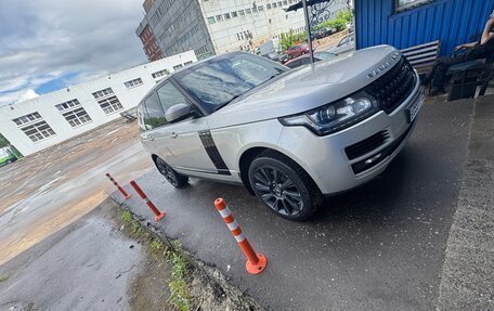Land Rover Range Rover IV рестайлинг, 2015 год, 3 600 000 рублей, 4 фотография