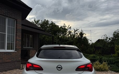 Opel Astra J, 2013 год, 880 000 рублей, 2 фотография