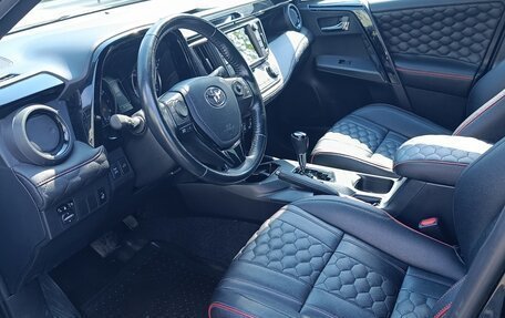 Toyota RAV4, 2019 год, 2 700 000 рублей, 12 фотография