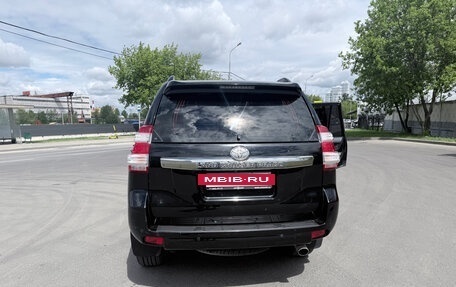 Toyota Land Cruiser Prado 150 рестайлинг 2, 2014 год, 3 600 000 рублей, 6 фотография