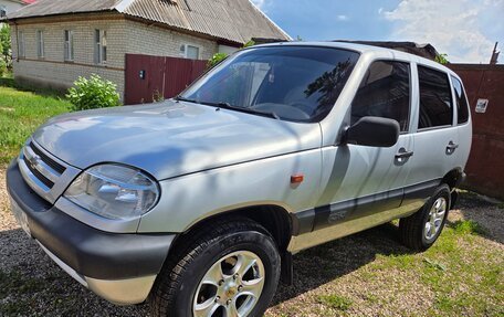 Chevrolet Niva I рестайлинг, 2004 год, 330 000 рублей, 6 фотография