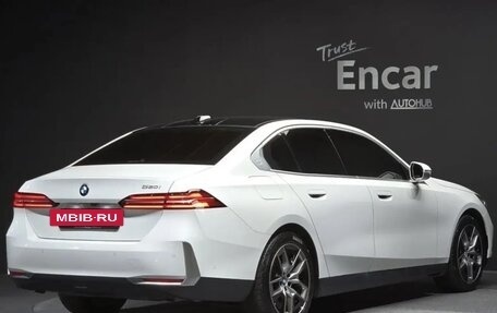 BMW 5 серия, 2024 год, 4 870 000 рублей, 3 фотография