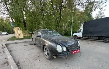 Mercedes-Benz E-Класс, 1997 год, 210 000 рублей, 1 фотография