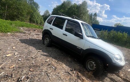 Chevrolet Niva I рестайлинг, 2015 год, 610 000 рублей, 4 фотография