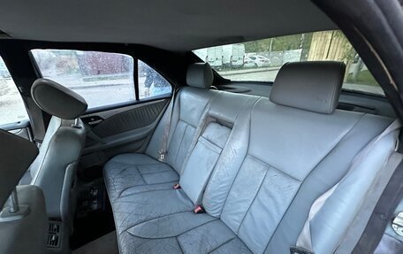 Mercedes-Benz E-Класс, 1997 год, 210 000 рублей, 10 фотография