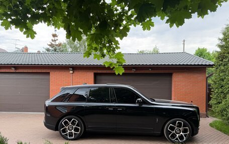 Rolls-Royce Cullinan, 2019 год, 31 000 000 рублей, 7 фотография