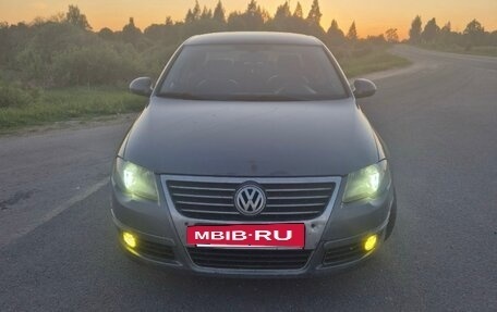 Volkswagen Passat B6, 2005 год, 530 000 рублей, 2 фотография