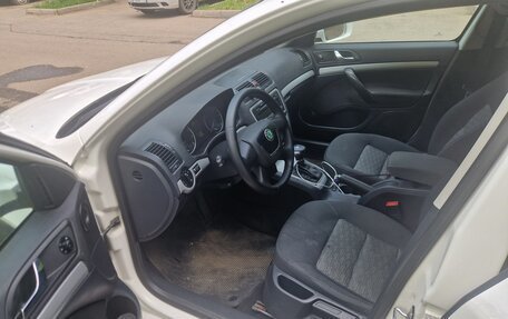 Skoda Octavia, 2012 год, 830 000 рублей, 2 фотография