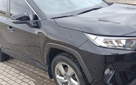 Toyota RAV4, 2020 год, 3 219 000 рублей, 2 фотография