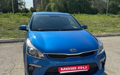KIA Rio IV, 2018 год, 1 550 000 рублей, 2 фотография