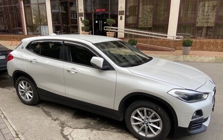 BMW X2, 2018 год, 2 350 000 рублей, 2 фотография