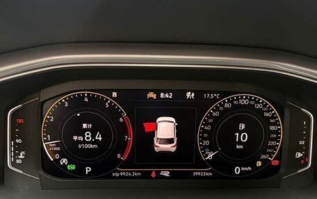 Volkswagen T-Roc I, 2022 год, 1 800 000 рублей, 9 фотография