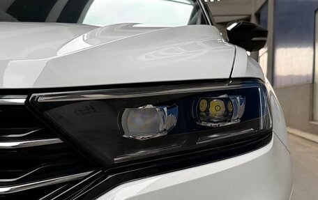 Volkswagen T-Roc I, 2022 год, 1 800 000 рублей, 23 фотография