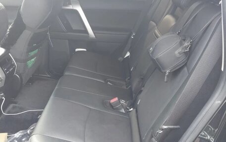 Toyota Land Cruiser Prado 150 рестайлинг 2, 2022 год, 8 000 000 рублей, 6 фотография