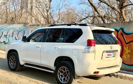 Toyota Land Cruiser Prado 150 рестайлинг 2, 2010 год, 2 200 000 рублей, 6 фотография